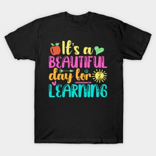 It's Beautiful Day For Learning Retro Teacher Students Women T-Shirt